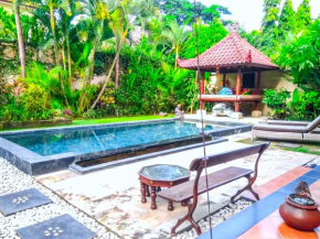 Tristan | Private Pool Balcony Gazebo